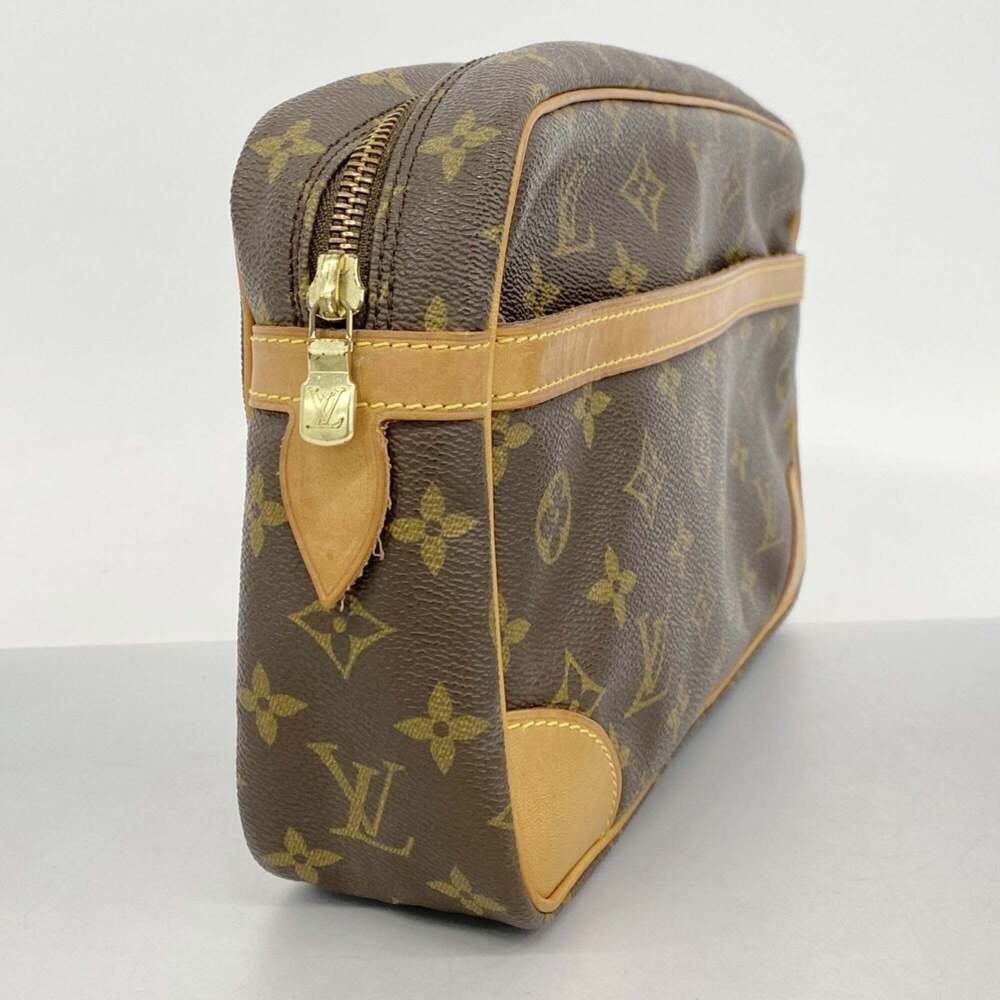 LOUIS VUITTON Authentic Brown Monogram Clutch Bag - Picture 2 of 11